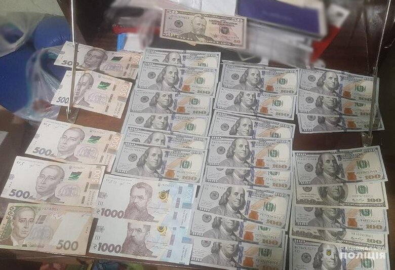 Крали з вантажівок майно, яке призначалося військовим та жителям деокупованих територій: На Кіровоградщині затримали підозрюваних 08