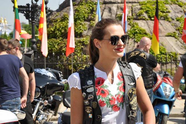 Freedom Diversity: Ukrainian bikers rode in downtown Kyiv 24