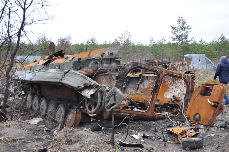 Russian occupiers equipment near Bucha destroyed 21