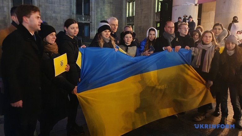 У центрі Варшави відбулася акція на підтримку України 08