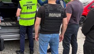 Раніше підсудний за наркотики чоловік організував "трансфер" до Молдови для ухилянтів за $10 000. ФОТО