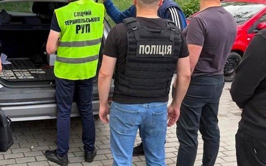 У Тернополі затримано зловмисника, який незаконно переправля