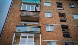 У Сумах внаслідок атаки керованими авіабомбами поранено чоловіка, пошкоджено будинки