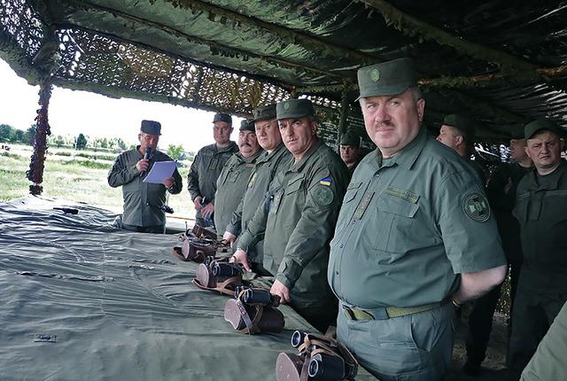 National Guard fighters trained to counter enemy saboteur groups 12 National Guard fighters trained to counter enemy saboteur groups 12