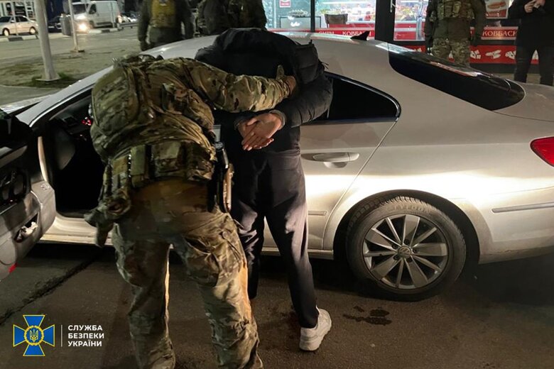 В Днепре нейтрализована, похищавшая людей преступная группировка - СБУ 01