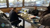 Вимагав у середньому по $2 тис. у підприємців, погрожував "перевірками": СБУ затримала чиновника КМДА. ФОТОрепортаж