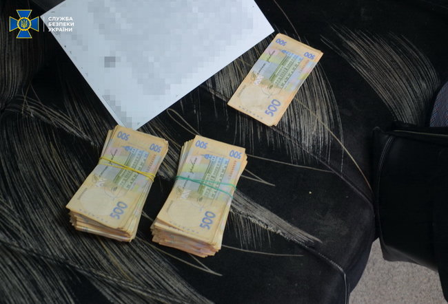 Учасника кримінального угруповання затримали на Прикарпатті за збут зброї 02