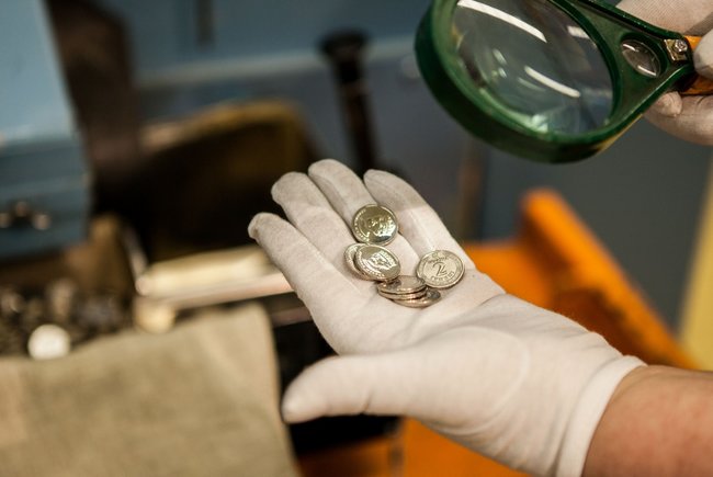 Нацбанк начал замену бумажных 1 и 2 гривен монетами 03 Нацбанк начал замену бумажных 1 и 2 гривен монетами 03