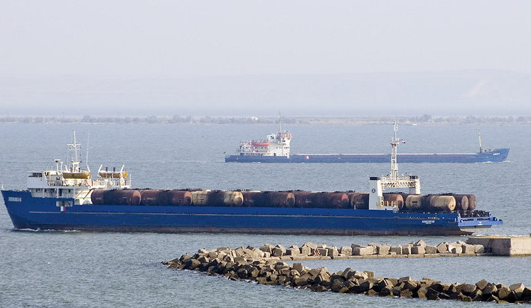 Night explosions in Crimea: Defense forces hit ferry crossing in Kerch and occupiers’ boat - Bratchuk