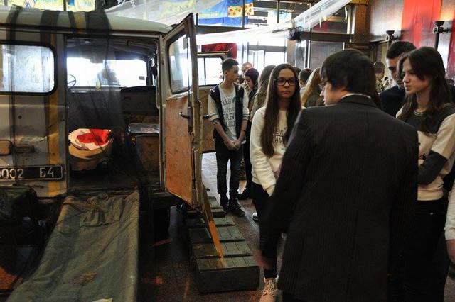 Виставка "Український Схід", присвячена АТО, відкрилася в Нацмузеї історії України у Другій світовій війні 21 Виставка "Український Схід", присвячена АТО, відкрилася в Нацмузеї історії України у Другій світовій війні 21