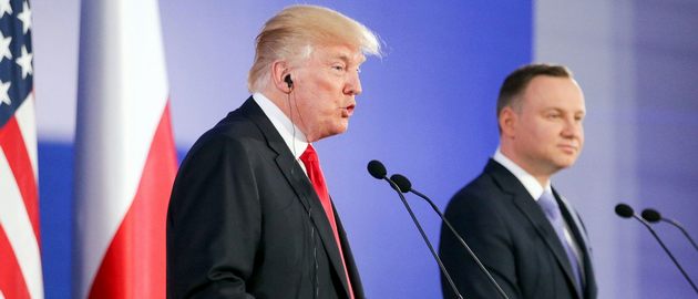 Трамп и Дуда обсудили ситуацию в Украине и белорусско-российские учения Запад-2017 03