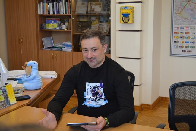 Глава Укрпочты Смелянский: Планируем выйти на 2 место в Украине по количеству платежных карт. Не будет лицензии – купим банк 10 Глава Укрпочты Смелянский: Планируем выйти на 2 место в Украине по количеству платежных карт. Не будет лицензии – купим банк 10