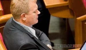 Борец с гомосексуализмом Колесниченко покрасил волосы в рыжий цвет. ФОТОрепортаж