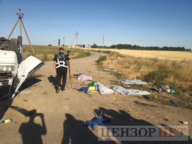 ДТП с 6 погибшими в Запорожской области: Полиция будет требовать взять под стражу водителя грузовика 04 ДТП с 6 погибшими в Запорожской области: Полиция будет требовать взять под стражу водителя грузовика 04