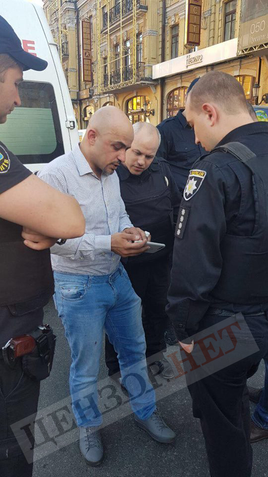 Мустафу Найєма побили в центрі столиці 02