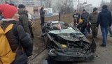 Російські окупанти переїхали військовою технікою автомобіль з пенсіонером у Києві: Чоловік дивом вижив. ВІДЕО+ФОТО