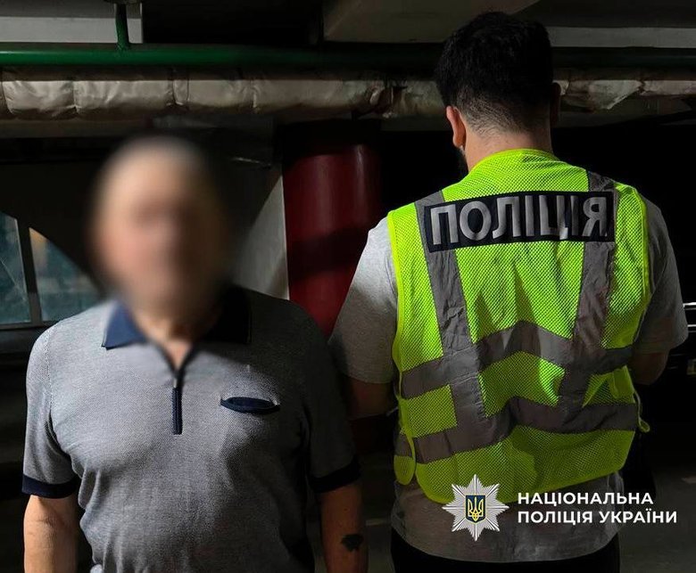 Мужчина случайно выстрелил из ружья в женщину: подробности