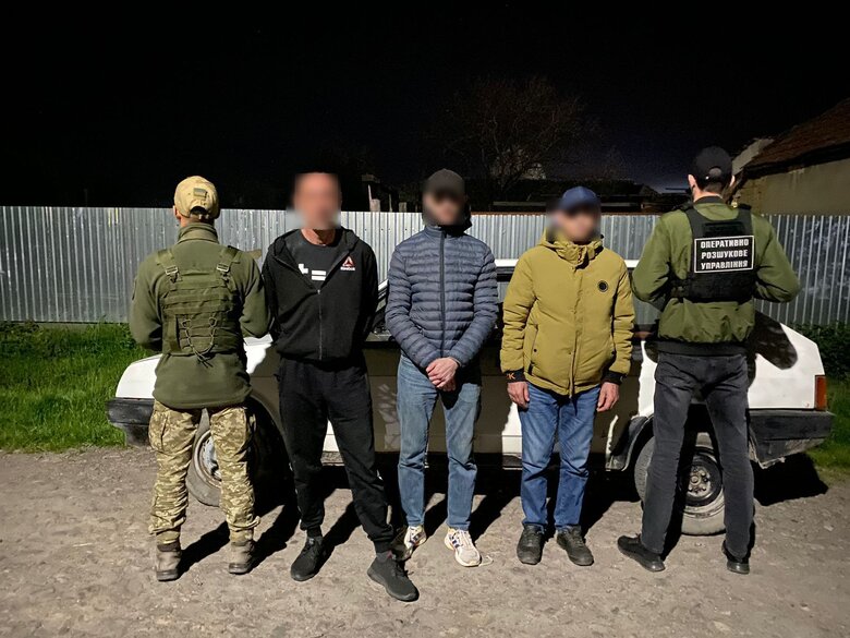Одинадцять ухилянтів затримано на Закарпатті 04