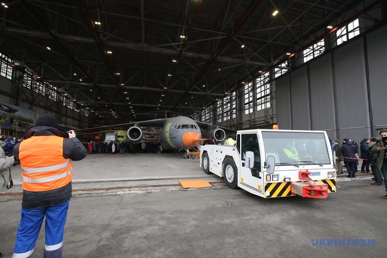 First serial military transport aircraft An-178-100R presented in Kyiv 10