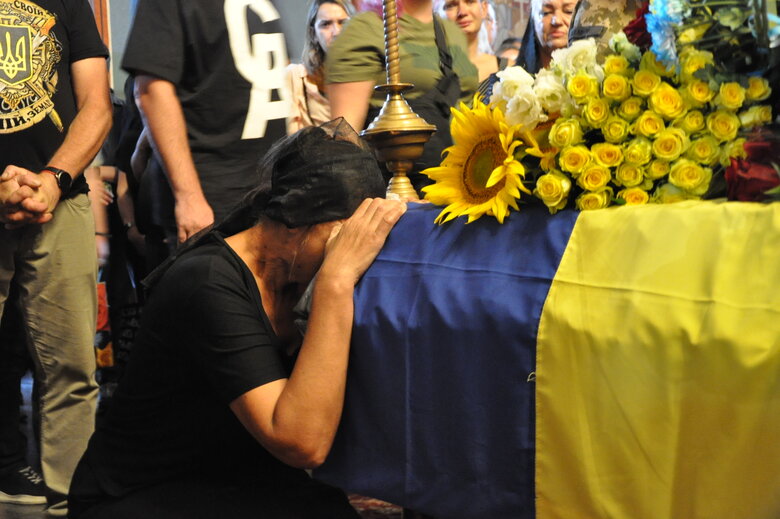 З телеведучим та військовим Карімом Гуламовим, який загинув у бою з російськими окупантами, попрощались у Києві 30