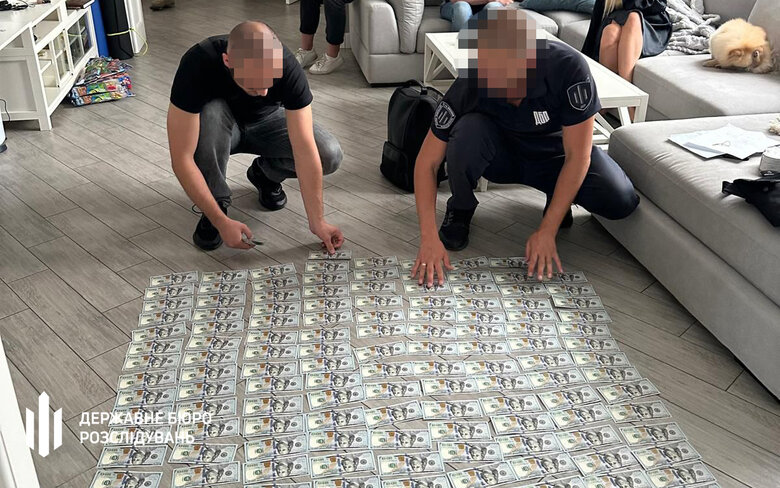 махінації з виплатами військовим