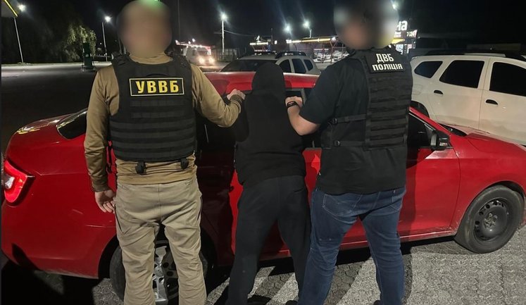 На Закарпатті викрито схему незаконного перетину кордону та спробу підкупу прикордонника. ФОТОрепортаж