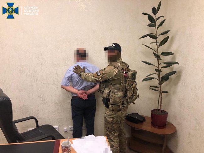 СБУ разоблачила схему взяток на Восточной таможне 01