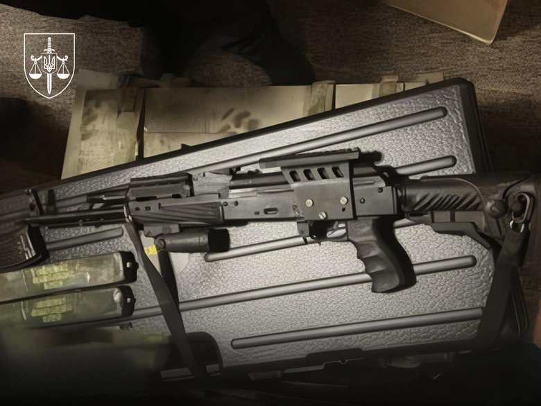 Справу щодо злочинної організації у військовій частині на Хмельниччині скерували до суду