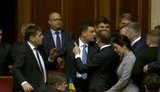 Ляшко ворвался в правительственную ложу и заблокировал заседание парламента. ВИДЕО