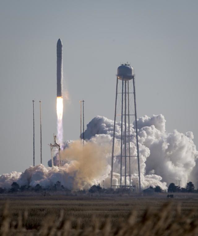 сша космос ракета антарес наса