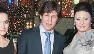 "Регионал" Тедеев не против, чтобы протестующих под Радой "снимал снайпер"