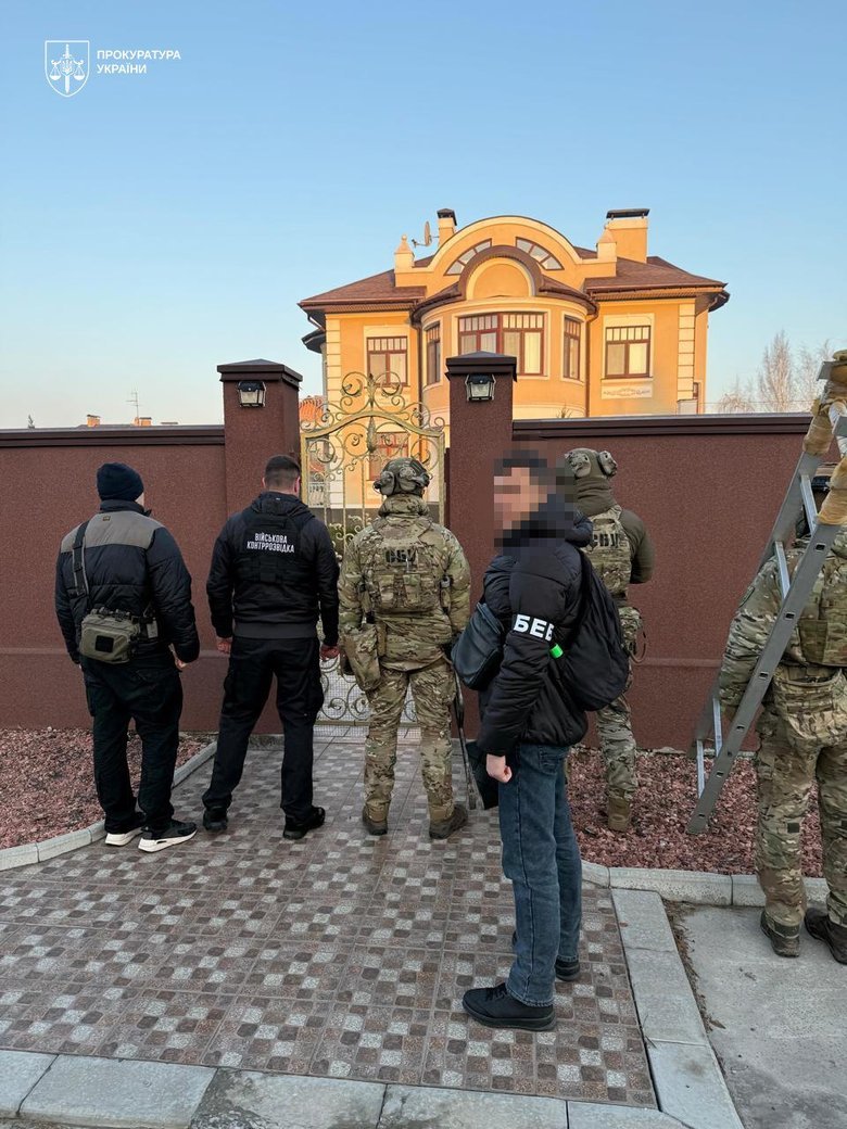 В Днепропетровской области раскрыли хищение более 14 млн грн на строительстве фортификаций