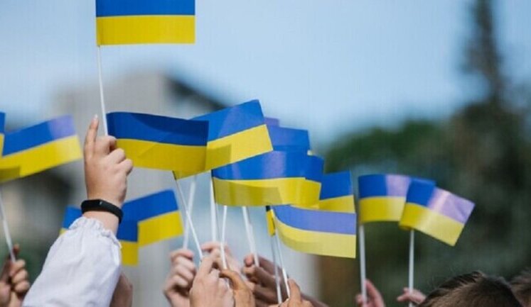 68% українців вважають, що держава зберігає суверенітет та може сама ухвалювати рішення, - опитування КМІС. ІНФОГРАФІКА