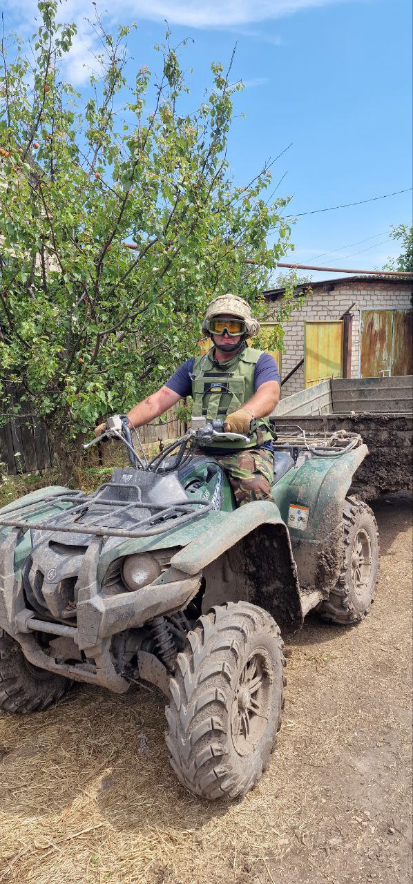 Нас ротний навчив: як виходимо на позиції, так усі й повертаємося. Неважливо — живі, 300 чи 200, — медик взводу Апостол 03