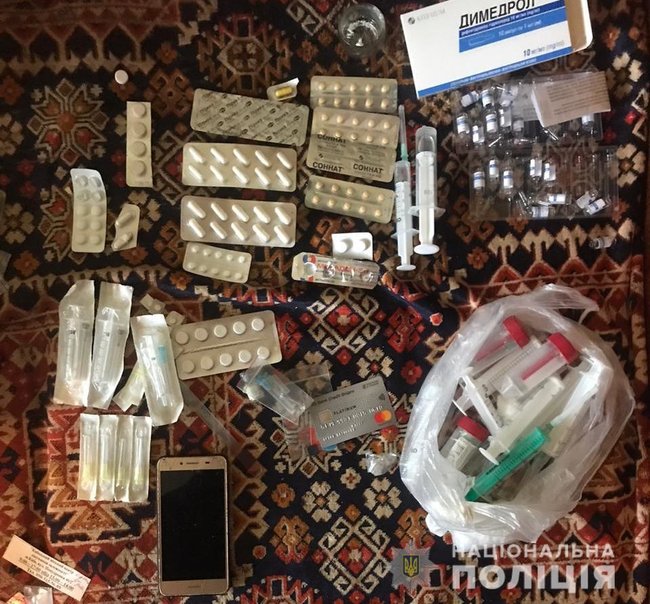 Врач семейной практики с сообщниками организовал сбыт наркосодержащих препаратов на Киевщине, - Нацполиция 01