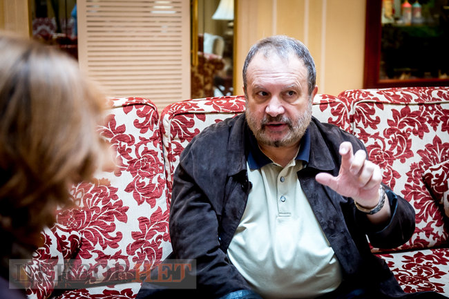 Учасник розробки української вакцини від COVID-19 Михайло Фаворов: Ми пішли не новим, а найтрадиційнішим шляхом, і якщо нам пощастить, то отримаємо свою вакцину через 9-12 місяців 06