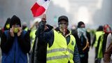 Протести у Парижі: влада повідомляє про 30 поранених і затримання 500 учасників. ФОТО