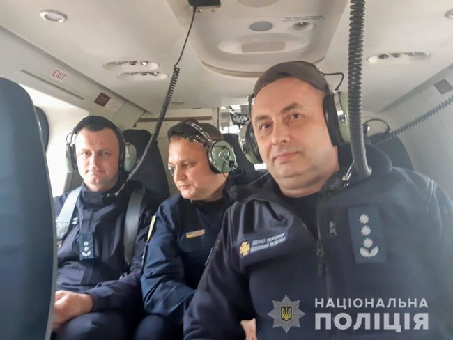 Для мониторинга последствий непогоды состоялся облет подтопленных районов Ивано-Франковской области, - полиция 01