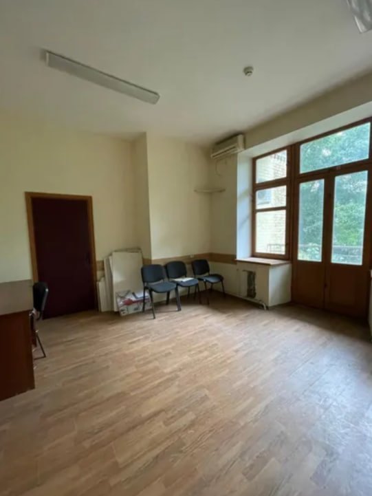 Фонд держмайна продав офіс компанії, яка проєктувала майже всі станції метро в Києві