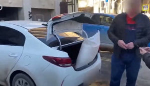 Через дефіцит цукру російська поліція почала "доблесну боротьбу" зі спекулянтами: "Доставил и продал 50 кг сахара по завышеной цене". ВIДЕО