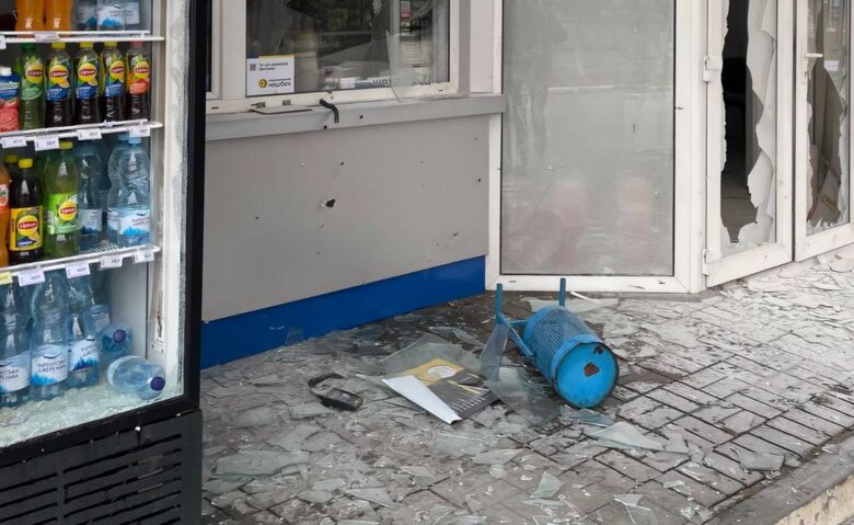 наслідки удару РФ по Нікополю