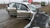 На дорогах Украины: в Киеве хлебовоз, объезжая яму протаранил "Пежо", в Николаеве - "встречка" с автобусом. ФОТОрепортаж