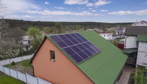 Нацкомісія обмежила години для "зеленого" тарифу домашніх сонячних електростанцій
