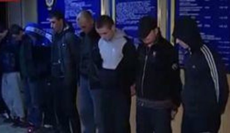 Милиция впервые арестовала "титушек". Бориспольские правоохранители задержали 7 наемников. ВИДЕО