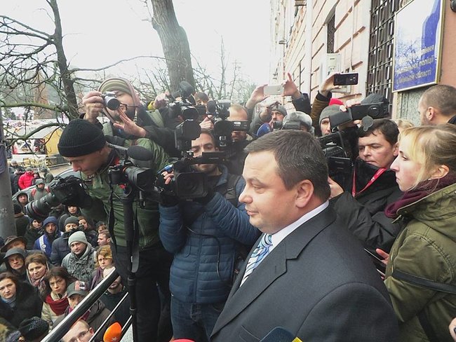Чарльз Лінч: учасники мітингу в Києві вимагають розслідувати вбивство Ноздровської в найкоротші терміни 06