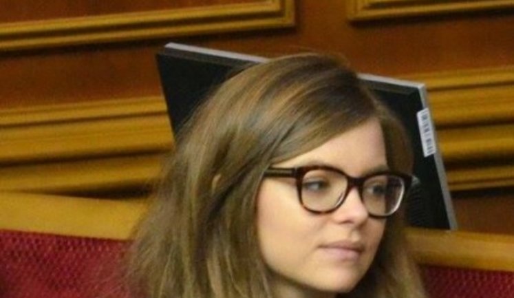 Уволенная Деева планирует продолжать гендерные и правозащитные проекты