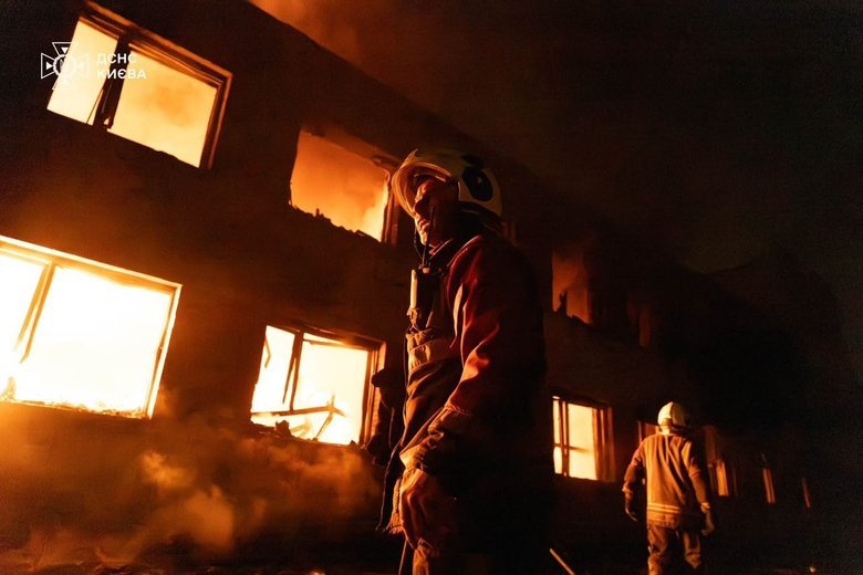 У Києві через російську атаку загинули двоє людей, серед поранених — дитина