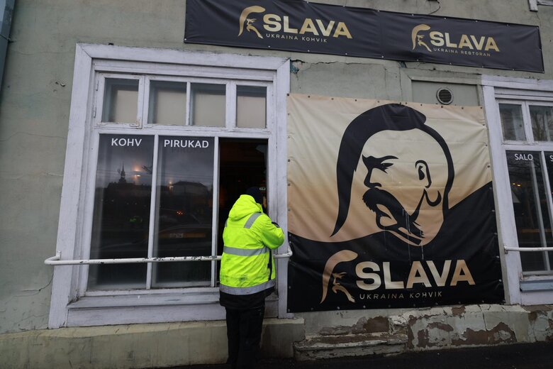 У Таллінні підпалили український ресторан Slava Ukrainа: що відомо