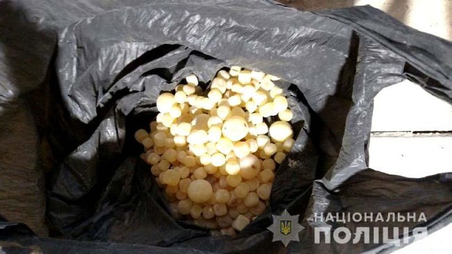 Полиция изъяла полтонны янтаря в Ривненской области 03