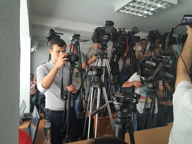 Trial over Yanukovych 03